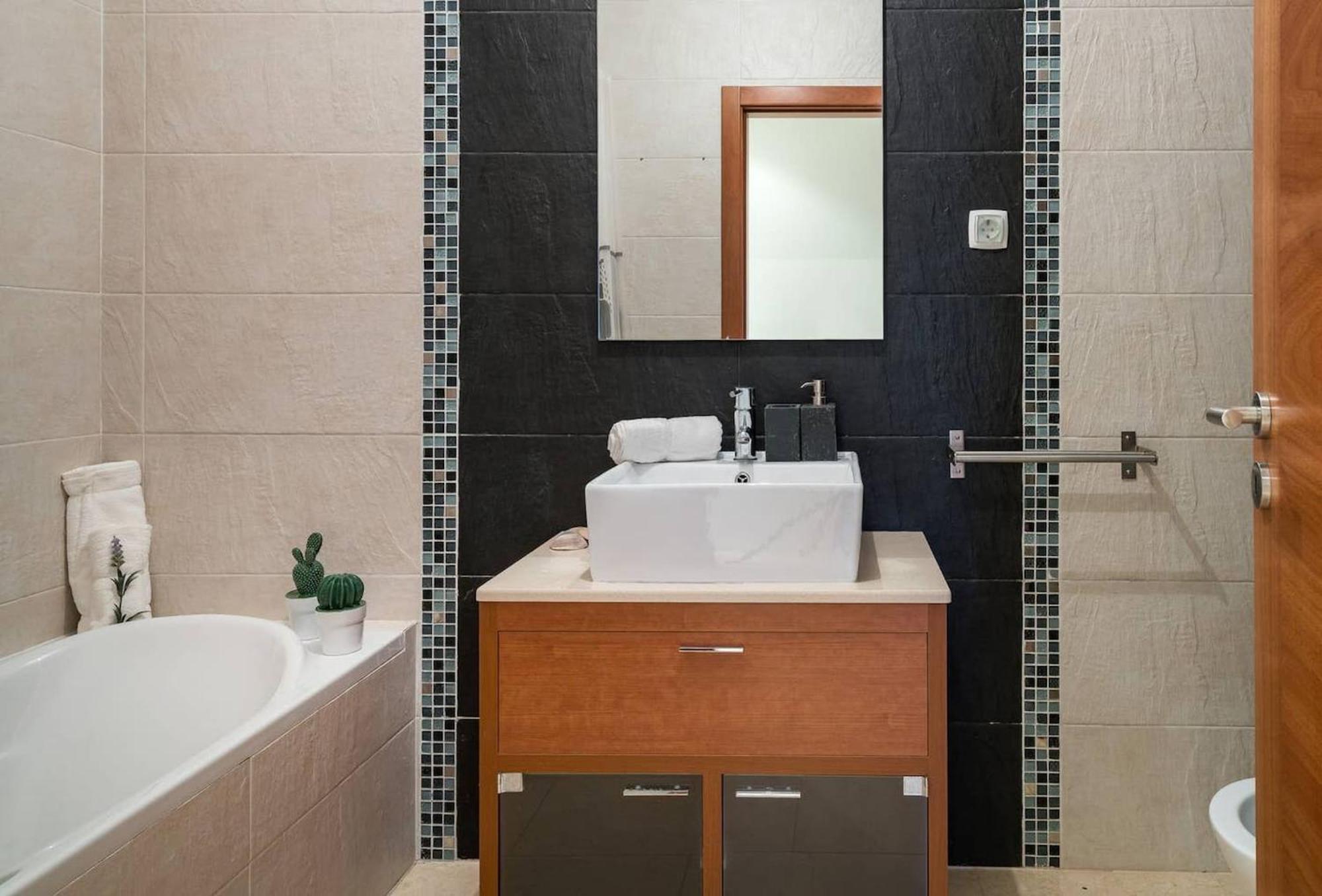 2 Bedroom Relax In Alvor By Innkeeper Exterior foto